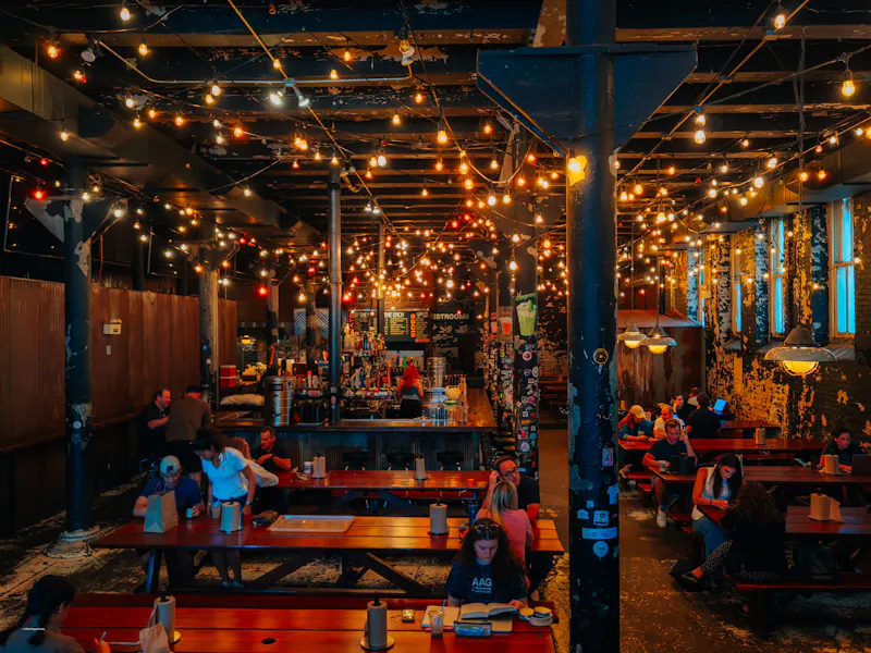 Wing Snob restaurant interior